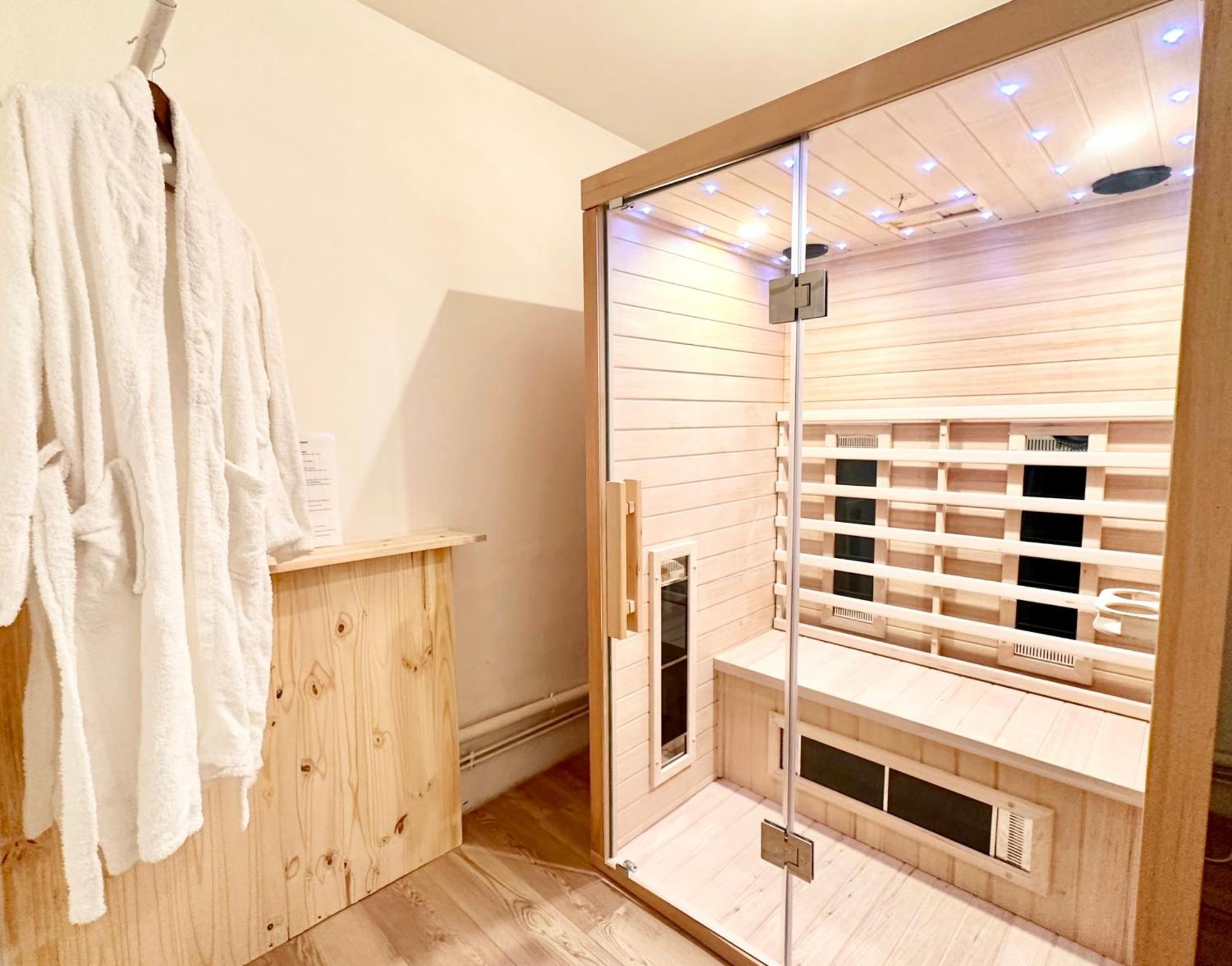 Le Etoile - Baignoire Balneo Et Sauna Privatif * Mont-de-Marsan